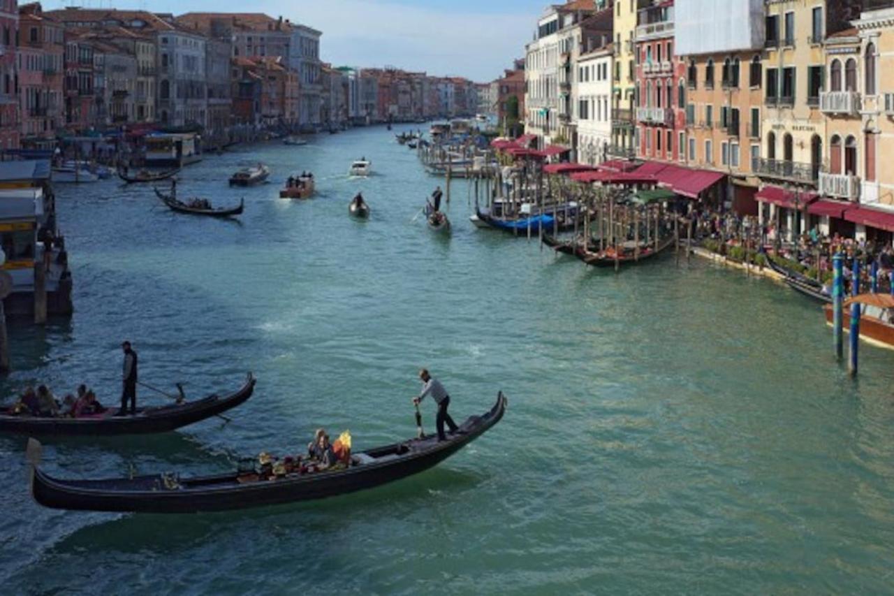 Casa Mamma Mia Lägenhet Fiesso dʼArtico Exteriör bild